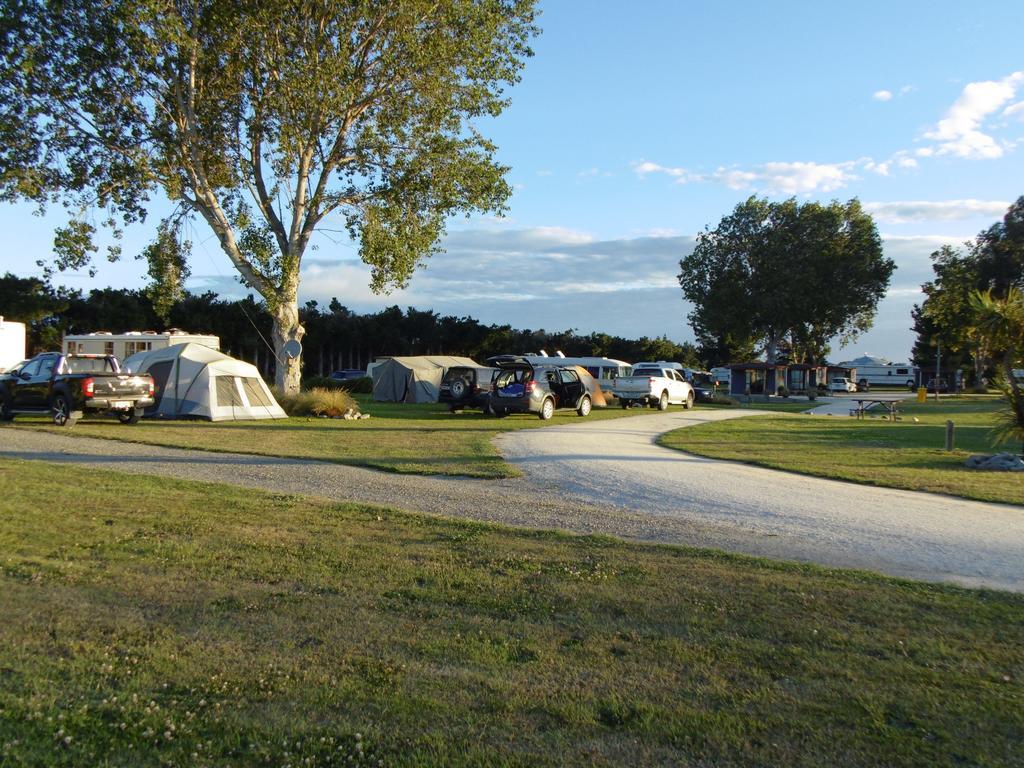 Glenavys Waitaki River Motor Camp Exterior foto