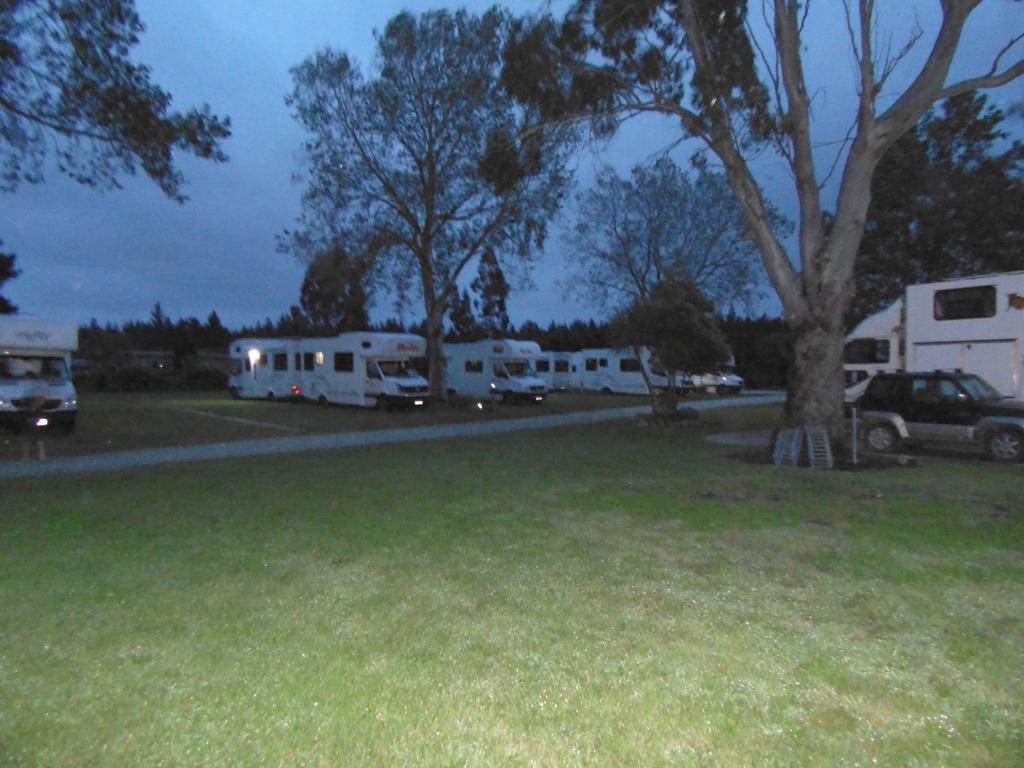 Glenavys Waitaki River Motor Camp Exterior foto