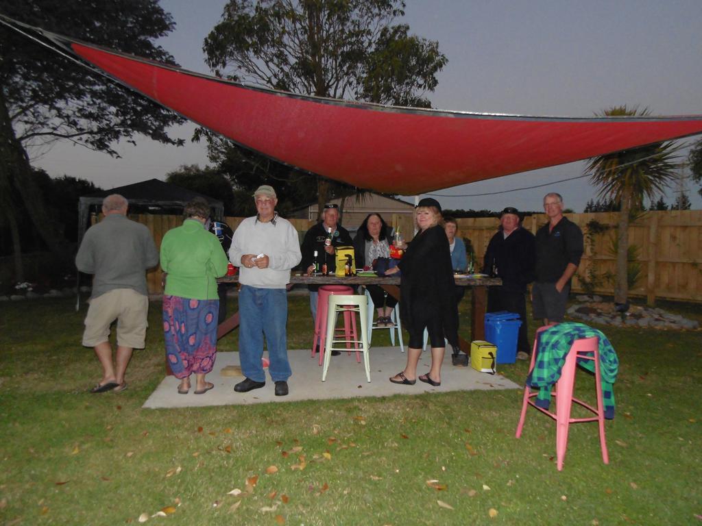 Glenavys Waitaki River Motor Camp Exterior foto