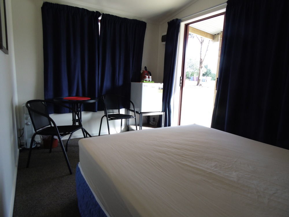 Glenavys Waitaki River Motor Camp Exterior foto