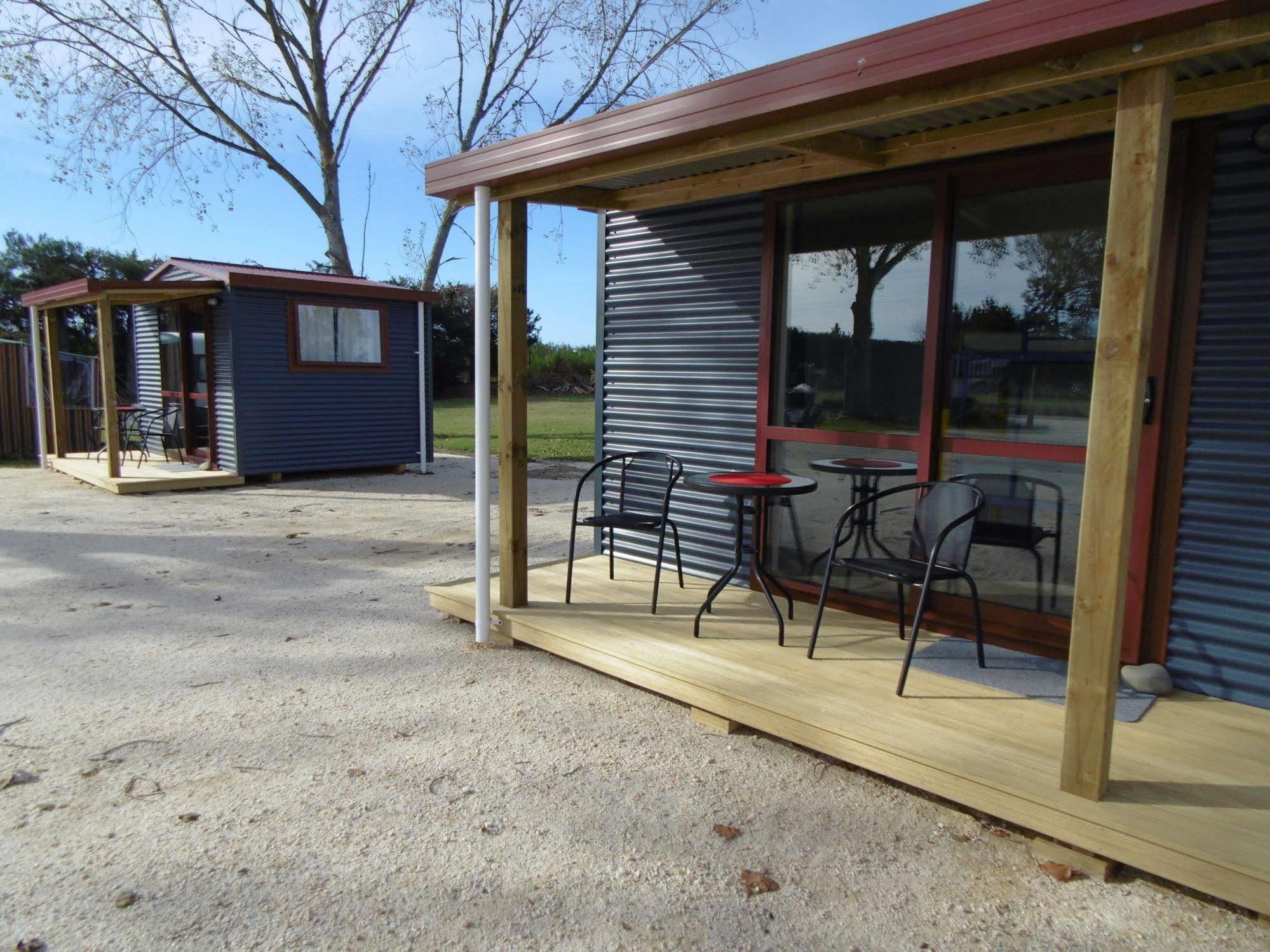 Glenavys Waitaki River Motor Camp Exterior foto